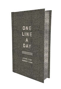 Books Stationery: Charcoal Canvas One Line a Day Journal: A Five-Year Memory Book