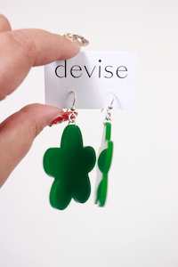 Everything Full Price: Devise Mary Quant Flower Earrings - Dark Green