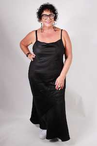 Linen: TCD Long Flounce Bias Slip - Black Linen