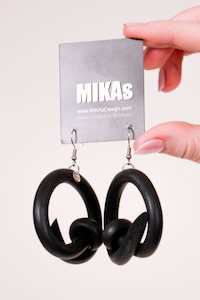 Do You Knot Or Not: Mikas Nail Circle Earrings - Black