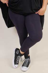Serenity Looks And Bases: TCD Leggings - Navy