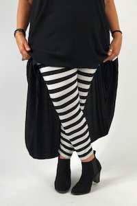 Stripes: TCD Leggings - Big Stripe B&W (LUCKY LAST - XS = 12-14)