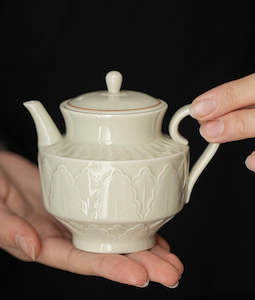 Teapot: Embossed Pattern Teapot Ceramic Tea Pot 200ml
