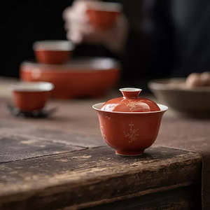 All Tea: Alum red glaze antique lid bowl Kung Fu tea set ceramic rock tea bowl drawing golden plum
Orchid bamboo chrysanthemum imitation tea bowl 135ml