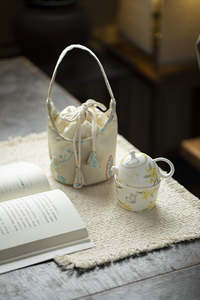 Frontpage: Carry-on one pot a cup of kung fu tea set hand-painted osmanthus rabbit