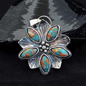 Products: Silver & Turquoise Flower Pendant - Sue Woledge – Massage & Contact Care Te Aroha