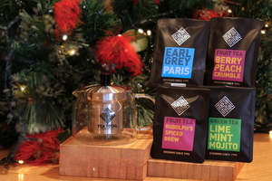 Products: Xmas in a Teapot