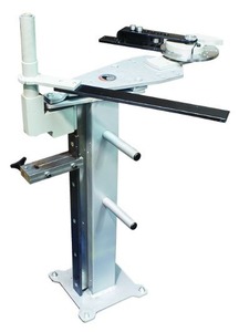 Benders: BRAMLEY® Wrought Iron Picket & Basket Attachment