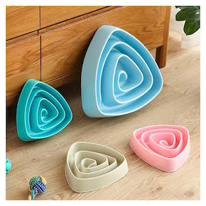 Dog Bowls Feeders Nz: Triangle Spiral Slow Feeder Dog Bowl