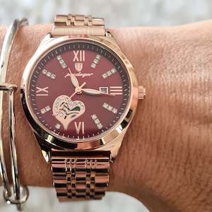 Watch Ladies red with heart detail TW110