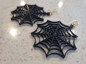 Accessories: Black Spiderweb Earrings