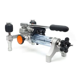 Pressure Measurement: Additel 928A Hydraulic Pressure Pump