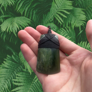 Pounamu Toki – Crafted by Hemi