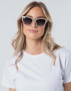 Eyewear: Paige Sunglasses | Mushroom
