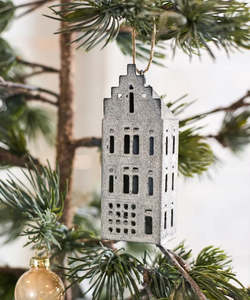 Gifts Under 50: Hanging House | Ash Grey
