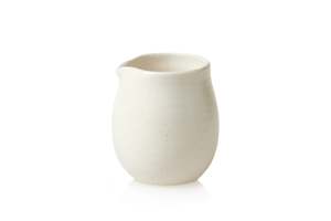 Tableware: Freedom Pourer - Black Pepper