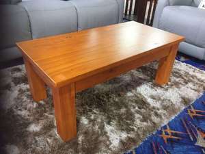Coffee Table 1: Basic wooden Coffee Table – Honey