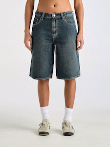 Shorts: Lee Jeans Low Slouch Jort - Indigo Dust