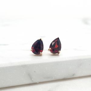Garnet 9k Yellow Gold Tear Drop Stud Earrings