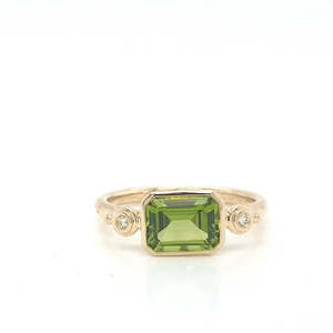 Peridot & Diamond 9k Yellow Gold Bezel Set Ring