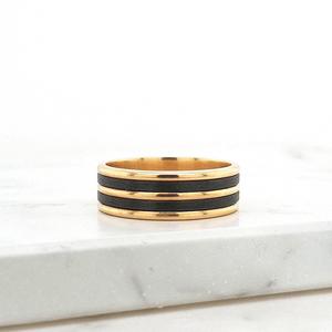 9ct Yellow Gold & Brushed Carbon Fibre 8mm Ring