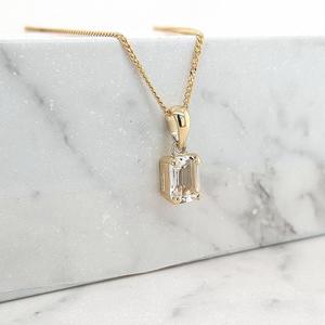 Quartz: Clear Quartz 9ct Yellow Gold Octagonal Pendant