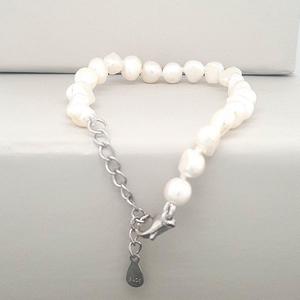 Pearl Bracelets: White Keshi Freshwater Pearl Bracelet