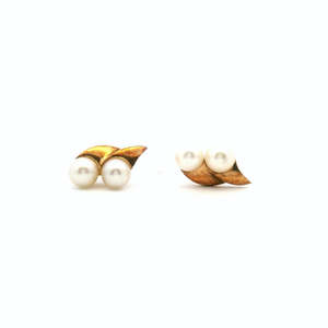 Estate Earrings: Estate 9ct Yellow Gold Double Pearl Stud Earrings