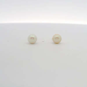Estate 9ct Yellow Gold Freshwater Pearl Stud Earrings