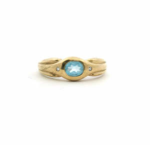 Estate 9ct Yellow Gold Blue Topaz & Diamond Punch Set Ring