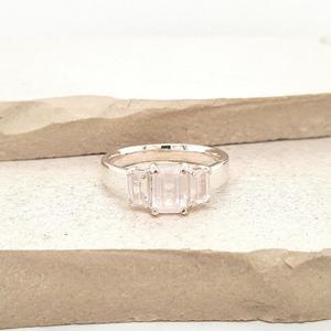 Quartz 1: Sterling Silver Three Stone Rose Quartz Ring