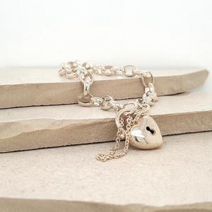 Sterling Silver Oval Belcher Bracelet with 13mm Plain Puff Heart Padlock
