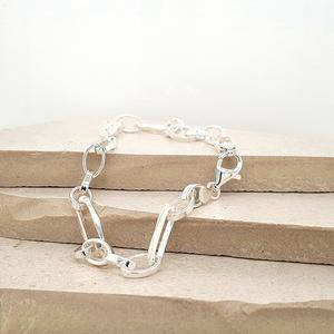 Silver Bracelets Bangles: Sterling Silver 19cm Diamond Cut 1/4 Figaro Square Link Belcher Bracelet