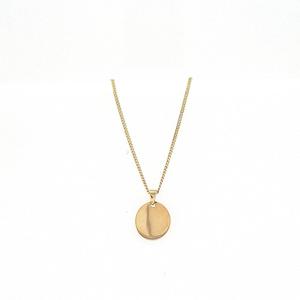 Boxing Day Sale Gold Jewellery: Oval Disc Pendant in 9ct Yellow Gold