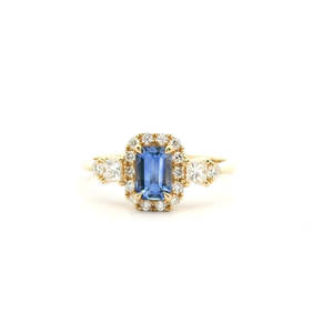 Ceylonese Sapphire & Diamond 18ct Yellow Gold Halo Ring
