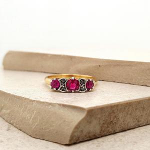 Gemstone Rings: 18ct Yellow Gold Ruby & Diamond Ring