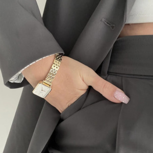 Gift Guide Under 500: Daniel Wellington 20x26 Gold Quadro Link Strap Watch with White Dial