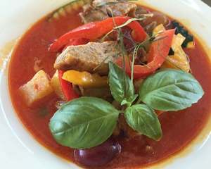 Products: BBQ Duck Curry – Thai Lemon