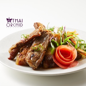 Entrees: Se Klong Moo Op Pork Spare Ribs