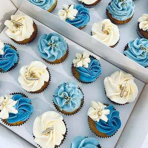 Cupcakes: Mini floral Cupcakes