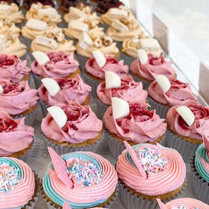 Cupcakes: Cupcakes & Cake boxes