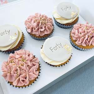 Cupcakes: Custom Cupcakes