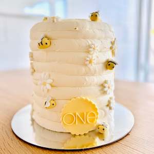 Cake: Bumble Bee Hive