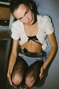 Accesories: Spider Sleeve Top