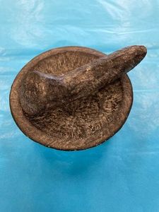 Black Pestle & Mortar - Shallow Bowl Shape