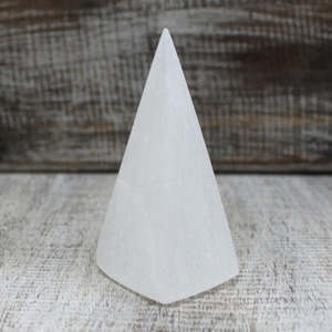 Selenite Wands Shapes: Selenite Pyramid - 10 cm