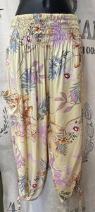 Long Pants: 3/4 Length Pants - Yellow Orchid Floral Print