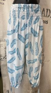 3/4 Length Pants - White with Blue Feather Print
