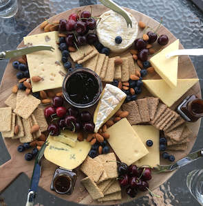 Gift Boxes And Hampers: Corporate Work Drinks Package