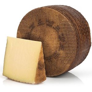 International Cheese: Vega Mancha Manchego 5-6 months